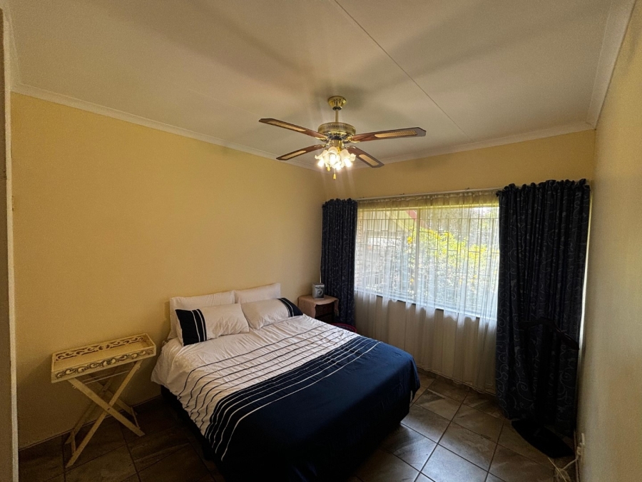 3 Bedroom Property for Sale in Safari Gardens North West